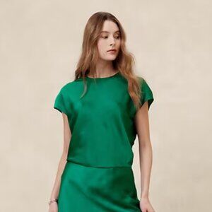 NWT Banana Republic Factory Silky Top (L)